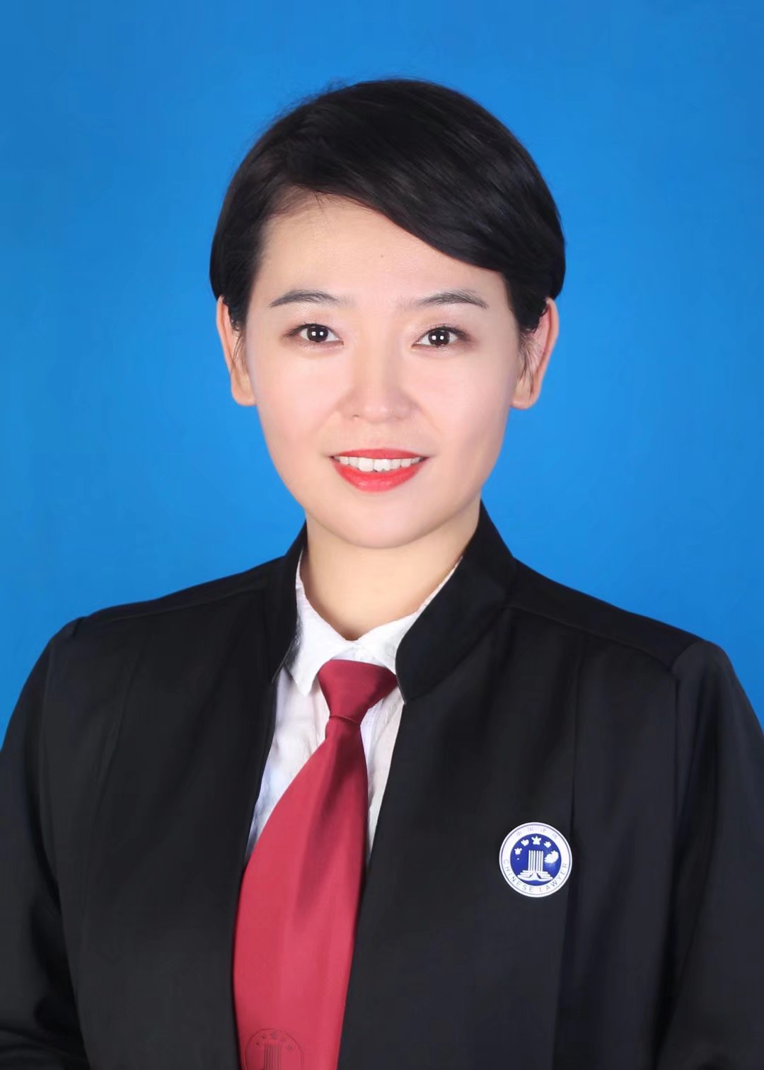 李丽律师,女,北京德和衡(海口)律师事务所执业律师,毕业于中国传媒