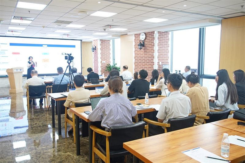 8会场全景图片.jpg
